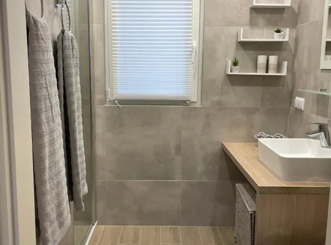 Moderner Im Seebad Bansin, 200 Meter Zum Holiday home